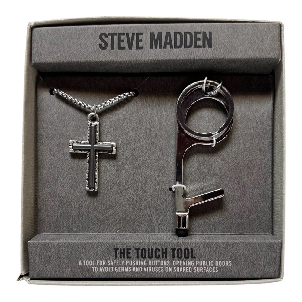 Steve Madden Cross Pendant Necklace And Touch Tool Set